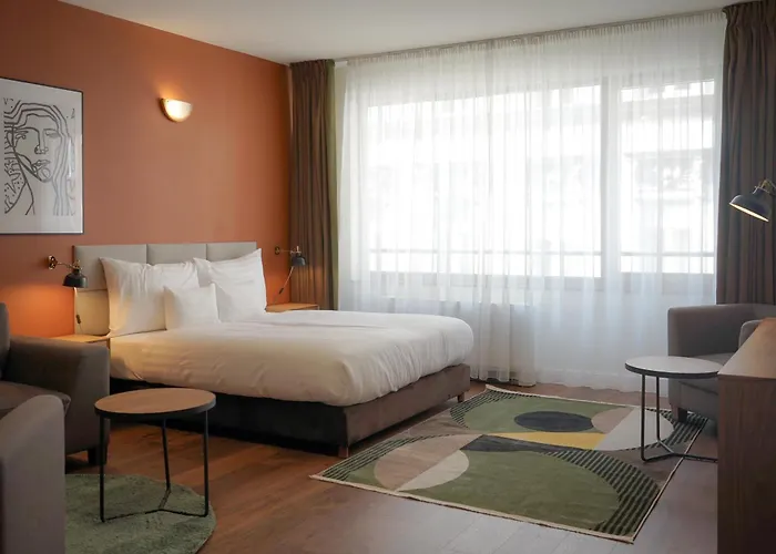 Sweet Hotel